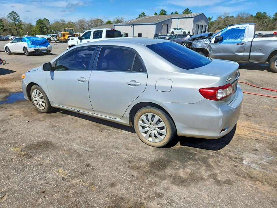 2013 Toyota Corolla მანქანა იყიდება აუქციონზე, vin: 2T1BU4EE6DC020662, აუქციონის ნომერი: 79910975