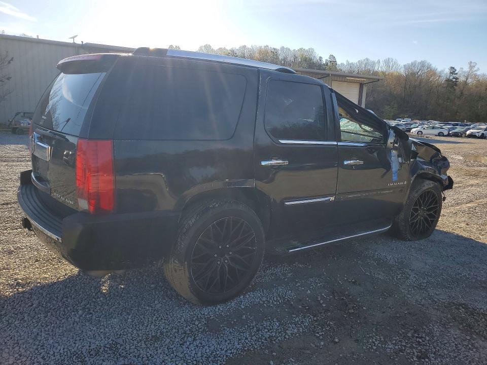 Продаж на аукціоні авто 2007 Cadillac Escalade, vin: 1GYEC63817R428161, номер лоту: 46298386