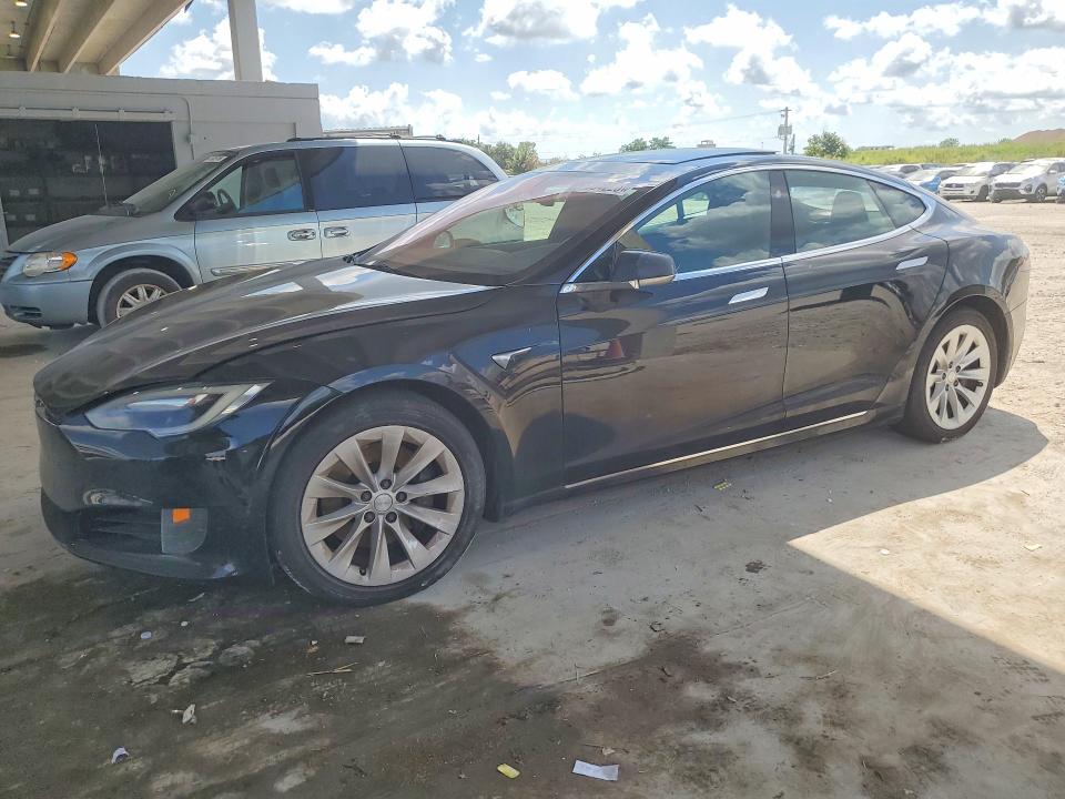 Продажа на аукционе авто 2017 Tesla Model S, vin: 5YJSA1E13HF209789, номер лота: 47884226