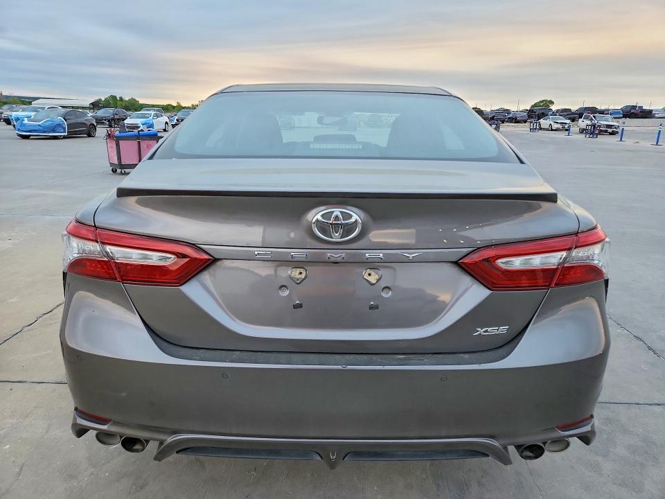 Продажа на аукционе авто 2018 Toyota Camry, vin: 4T1B61HK8JU119715, номер лота: 48007106