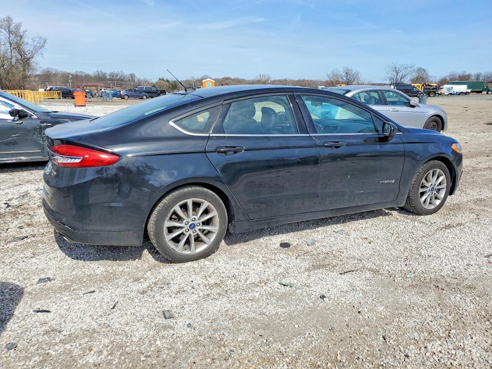 2017 Ford Fusion მანქანა იყიდება აუქციონზე, vin: 3FA6P0LU0HR117132, აუქციონის ნომერი: 50805666