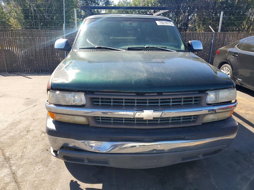 2002 Chevrolet Silverado მანქანა იყიდება აუქციონზე, vin: 2GCEC19V521223630, აუქციონის ნომერი: 79319775