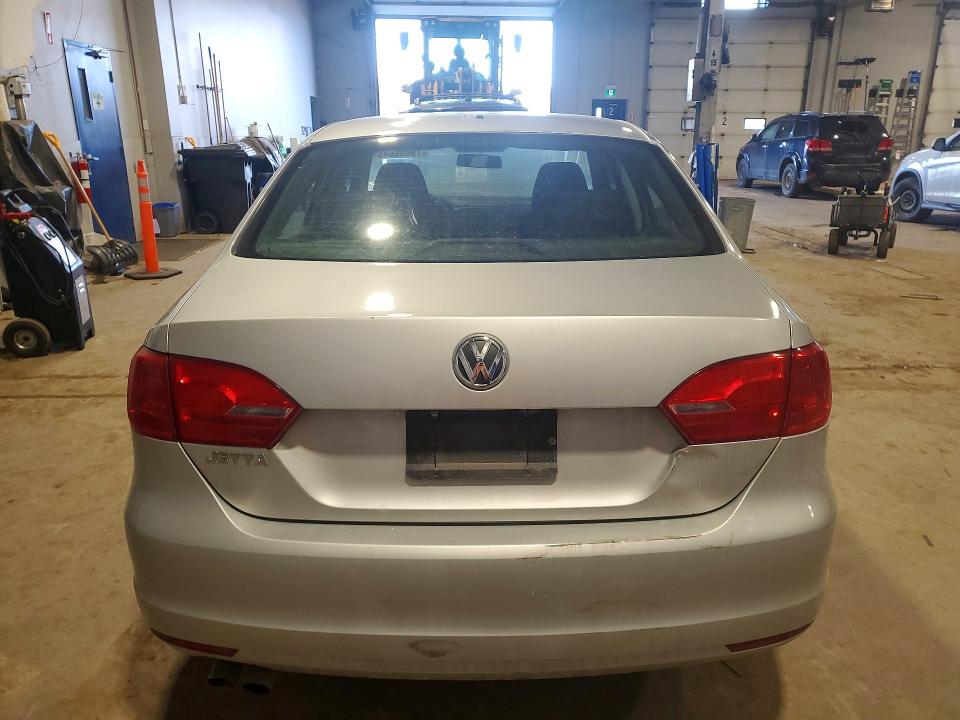 79886645 :رقم المزاد ، 3VW2K7AJ1CM325645 vin ، 2012 Volkswagen Jetta مزاد بيع