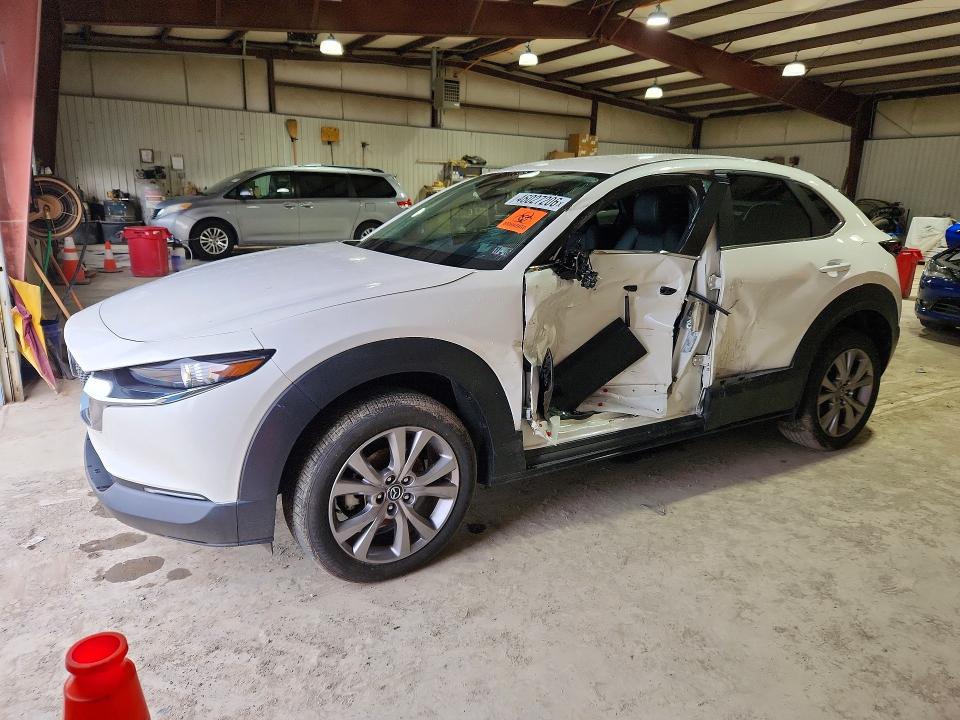 46027206 :رقم المزاد ، 3MVDMBBL6MM200603 vin ، 2021 Mazda Cx-30 مزاد بيع