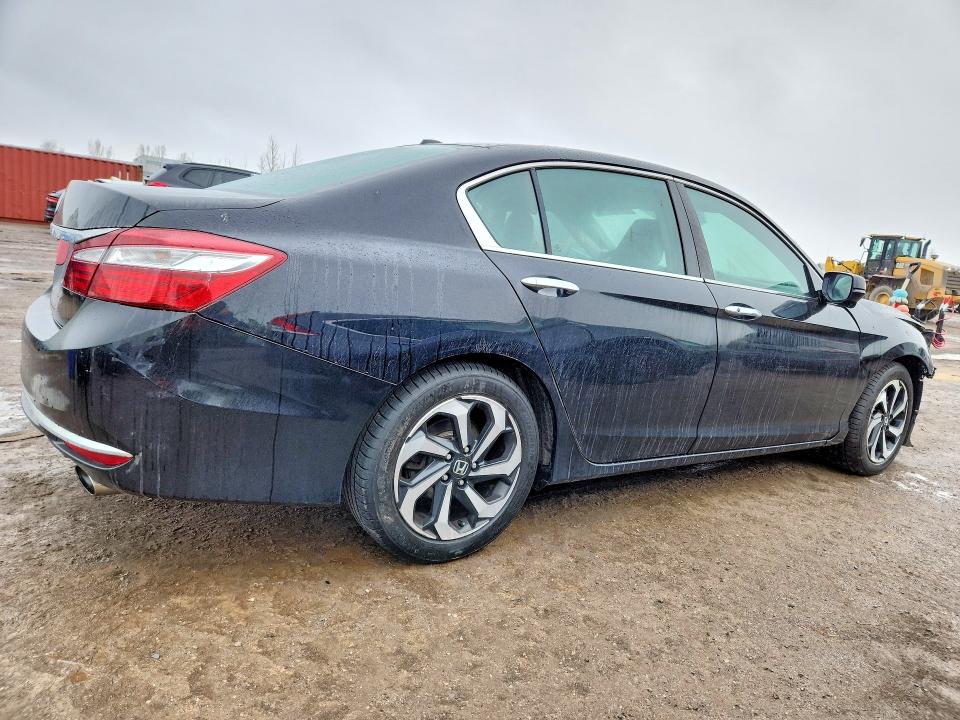 77736575 :رقم المزاد ، 1HGCR2F85HA801333 vin ، 2017 Honda Accord مزاد بيع