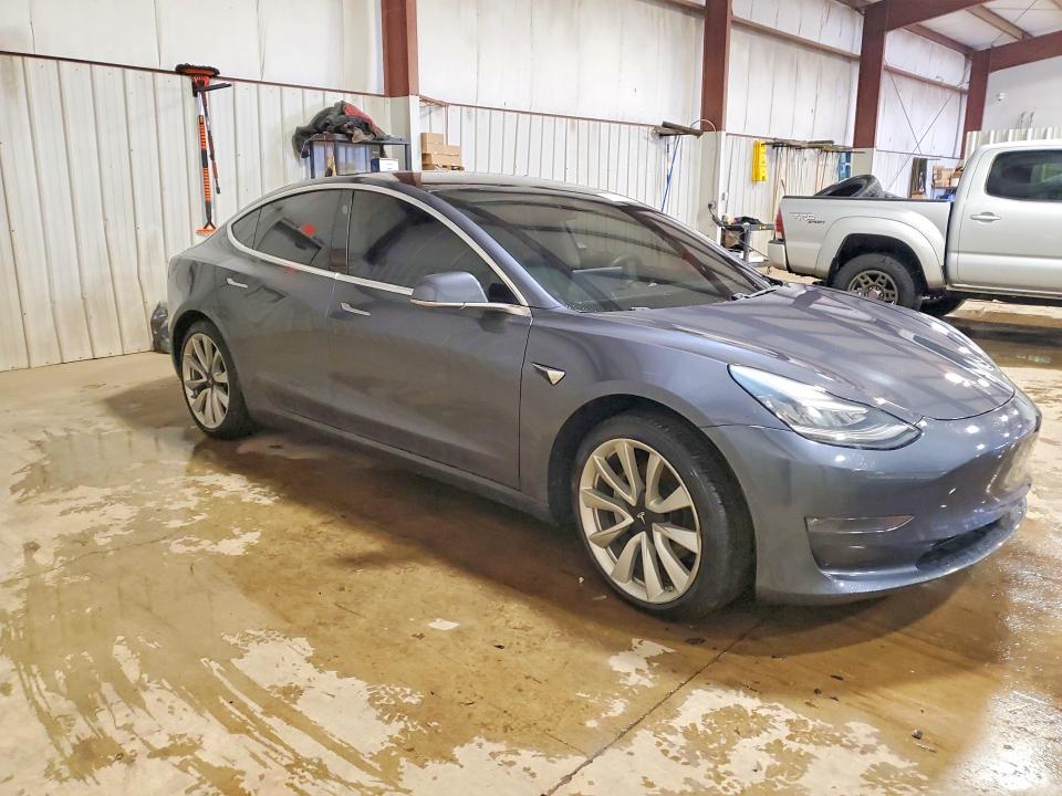 45983136 :رقم المزاد ، 5YJ3E1EB3LF720364 vin ، 2020 Tesla Model 3 مزاد بيع