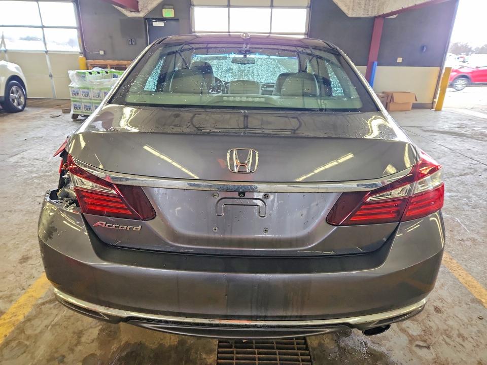 Продажа на аукционе авто 2017 Honda Accord, vin: 1HGCR2F83HA011092, номер лота: 41923276