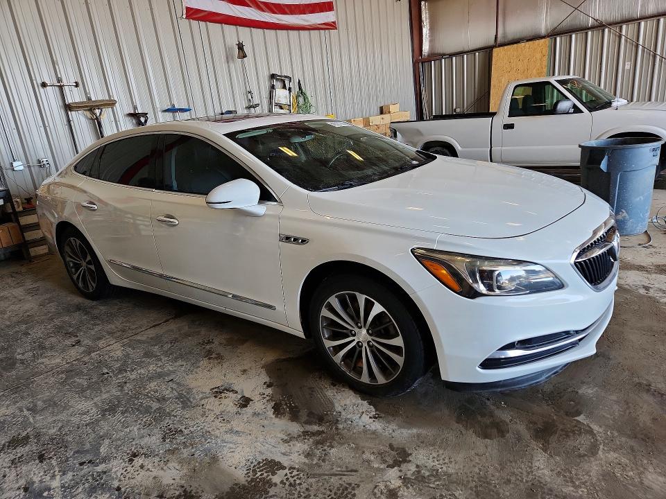 46337666 :رقم المزاد ، 1G4ZR5SS9HU166588 vin ، 2017 Buick Lacrosse مزاد بيع