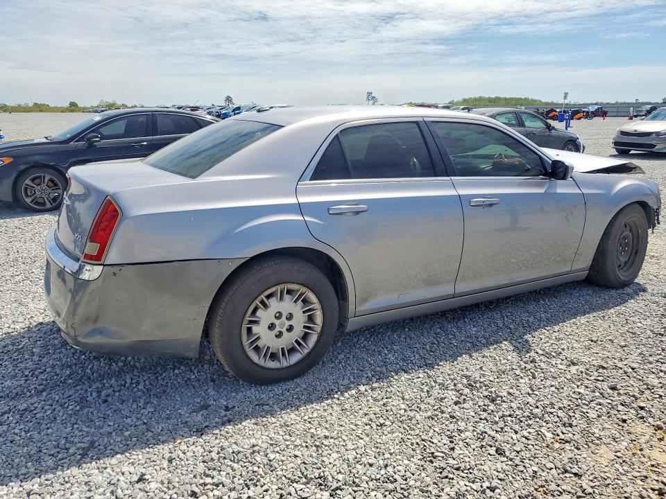 45920046 :رقم المزاد ، 2C3CCAAG5DH572337 vin ، 2013 Chrysler 300 مزاد بيع