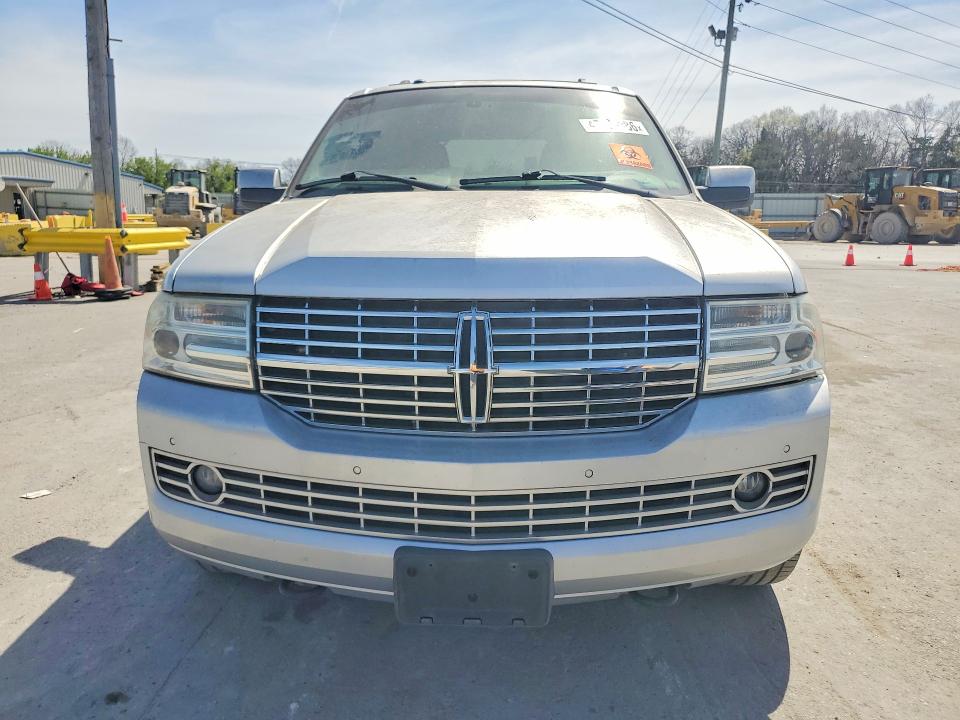 Продаж на аукціоні авто 2013 Lincoln Townhouse Navigator, vin: 5LMJJ2H5XDEL08842, номер лоту: 47036886
