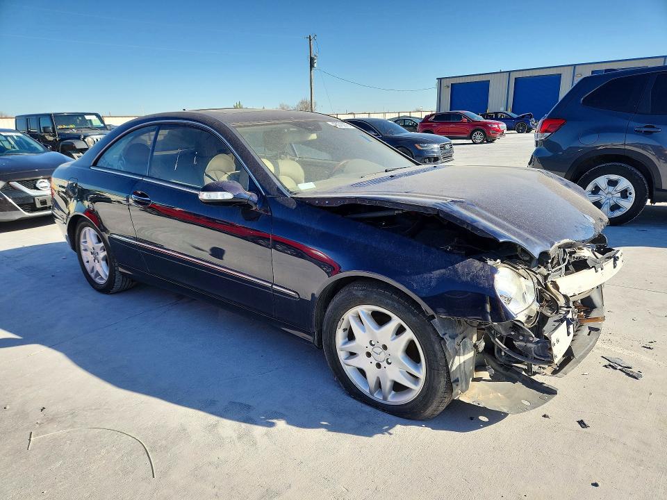 46070976 :رقم المزاد ، WDBTJ56H28F247418 vin ، 2008 Mercedes-benz Clk مزاد بيع