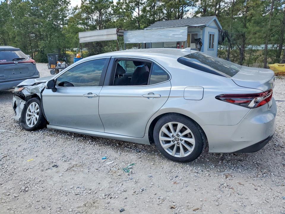 2021 Toyota Camry მანქანა იყიდება აუქციონზე, vin: 4T1C11AK9MU549786, აუქციონის ნომერი: 48140816
