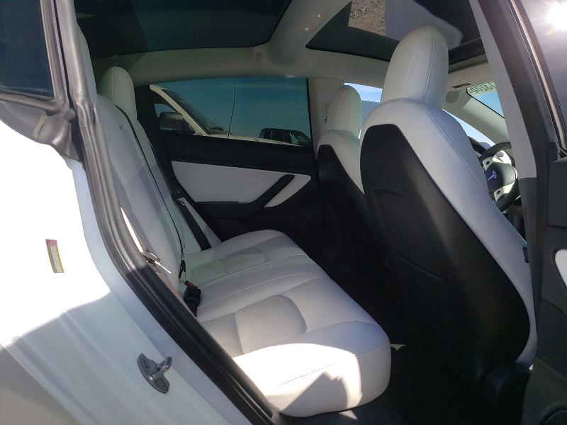45813286 :رقم المزاد ، 5YJ3E1EB4KF437261 vin ، 2019 Tesla Model 3 مزاد بيع