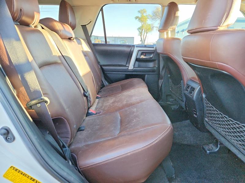 46819486 :رقم المزاد ، JTEZU5JR3J5173002 vin ، 2018 Toyota 4runner مزاد بيع