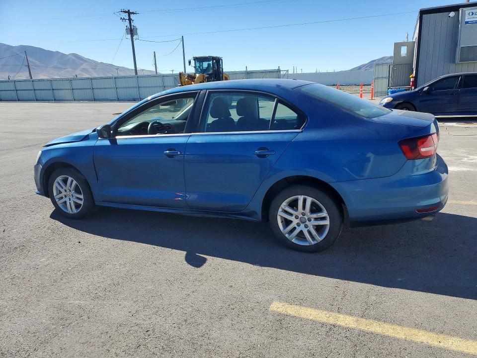 46696816 :رقم المزاد ، 3VW2B7AJ2HM354613 vin ، 2017 Volkswagen Jetta مزاد بيع