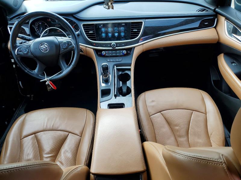 46587316 :رقم المزاد ، 1G4ZR5SS0JU135185 vin ، 2018 Buick Lacrosse مزاد بيع