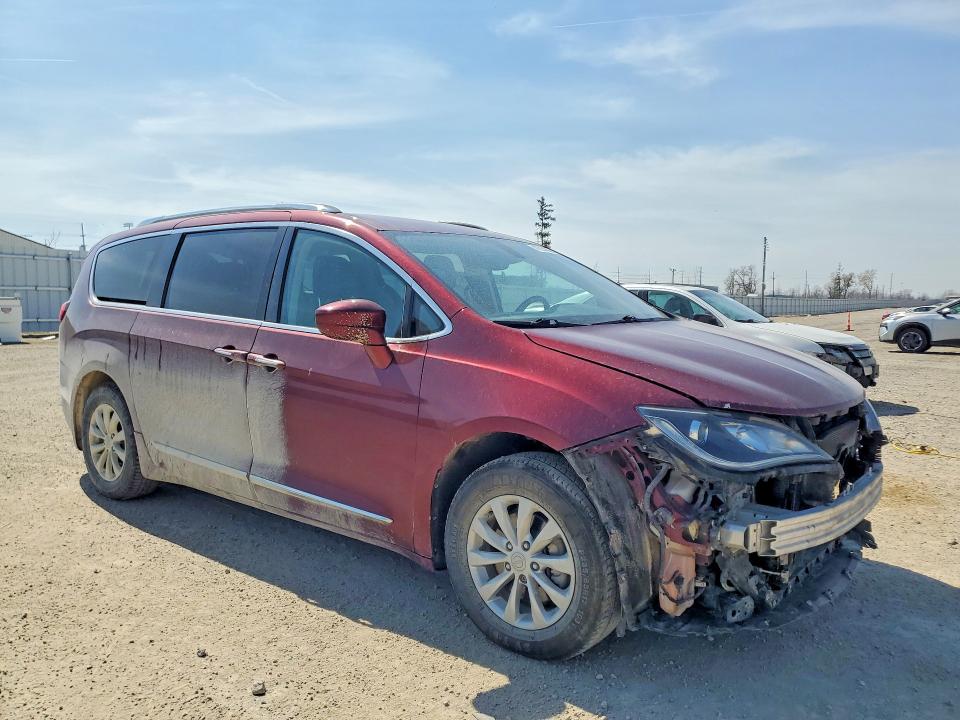 Продаж на аукціоні авто 2018 Chrysler Pacifica, vin: 2C4RC1EG9JR130554, номер лоту: 47914566