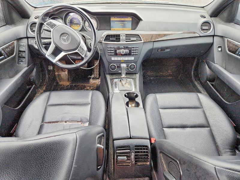 2012 Mercedes-benz C მანქანა იყიდება აუქციონზე, vin: WDDGF8FB8CF921605, აუქციონის ნომერი: 45958446