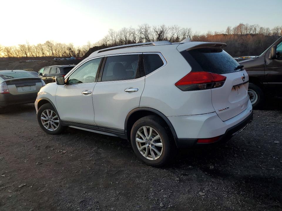 Продажа на аукционе авто 2017 Nissan Rogue, vin: KNMAT2MV8HP581182, номер лота: 46115426