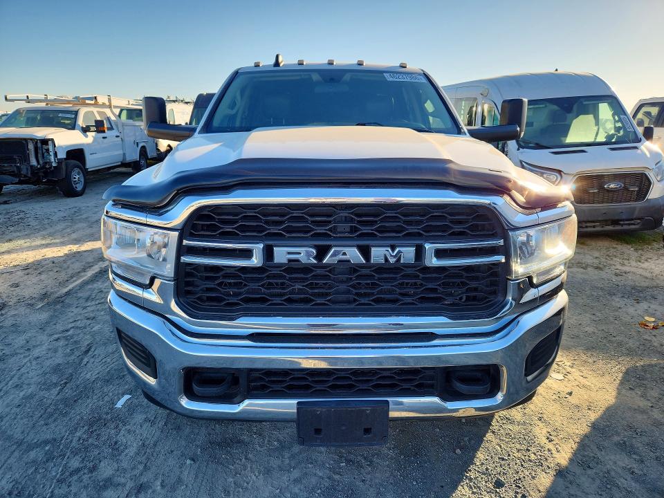 Продажа на аукционе авто 2019 Ram 3500, vin: 3C7WRTCL6KG553177, номер лота: 46237986