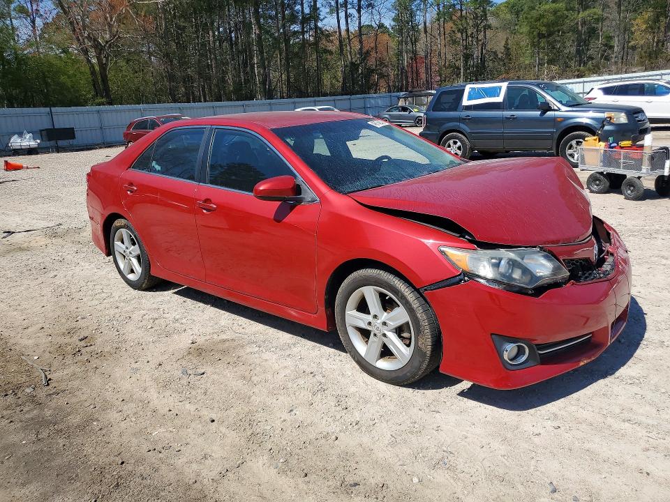 46855656 :رقم المزاد ، 4T1BF1FK5CU562801 vin ، 2012 Toyota Camry مزاد بيع