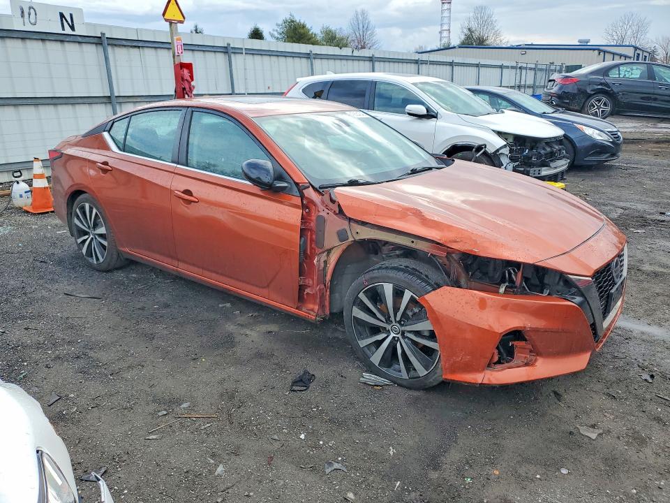 45664046 :رقم المزاد ، 1N4BL4CV4MN315560 vin ، 2021 Nissan Altima مزاد بيع