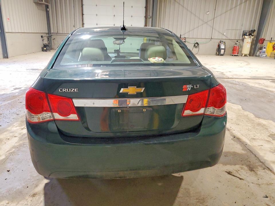 53237926 :رقم المزاد ، 1G1PE5SB8F7231930 vin ، 2015 Chevrolet Cruze مزاد بيع