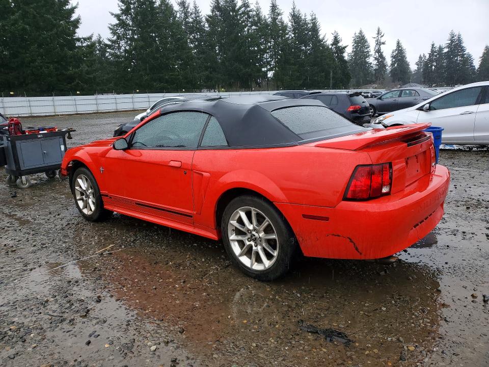 45821066 :رقم المزاد ، 1FAFP444XYF122194 vin ، 2000 Ford Mustang مزاد بيع
