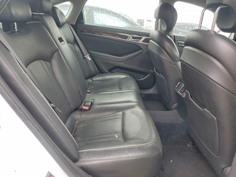 45665916 :رقم المزاد ، KMHGN4JE7FU036525 vin ، 2015 Hyundai Genesis مزاد بيع
