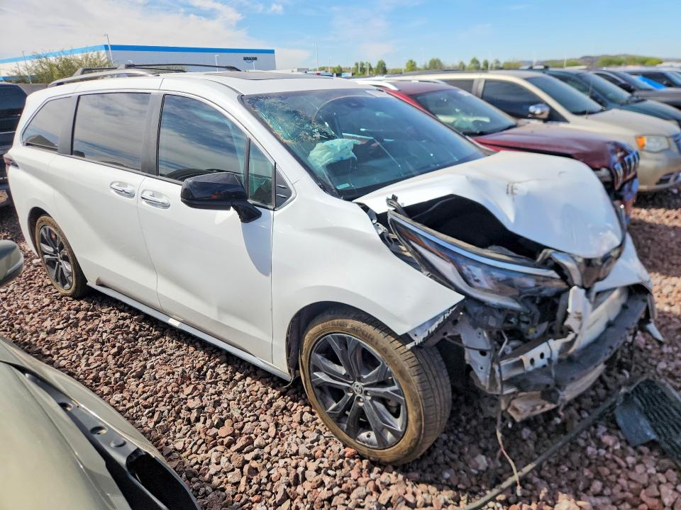 2022 Toyota Sienna მანქანა იყიდება აუქციონზე, vin: 5TDXRKEC9NS086710, აუქციონის ნომერი: 79932675