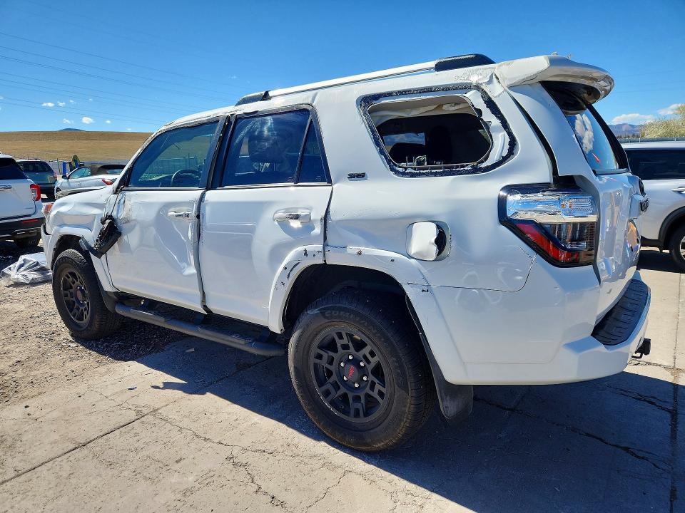 47458656 :رقم المزاد ، JTEMU5JR4M5887932 vin ، 2021 Toyota 4runner مزاد بيع