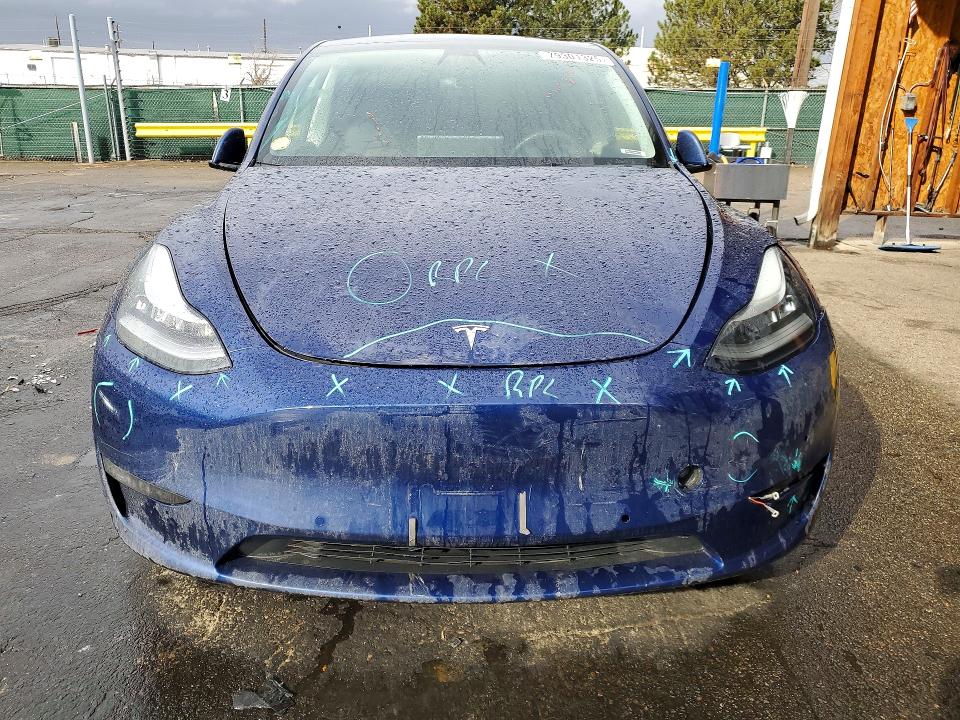 79301325 :رقم المزاد ، 7SAYGDEE3NF378528 vin ، 2022 Tesla Model Y مزاد بيع