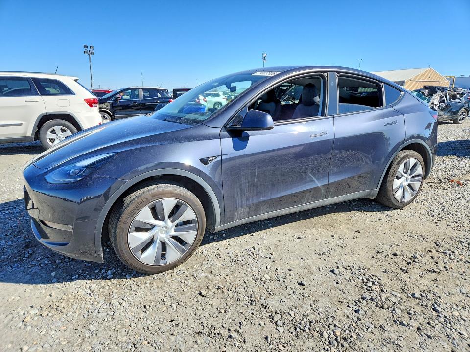 Auction sale of the 2024 Tesla Model Y, vin: 7SAYGDEE1RF994573, lot number: 79827705