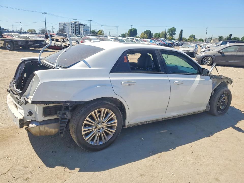 2018 Chrysler 300 მანქანა იყიდება აუქციონზე, vin: 2C3CCABG4JH266367, აუქციონის ნომერი: 46489256