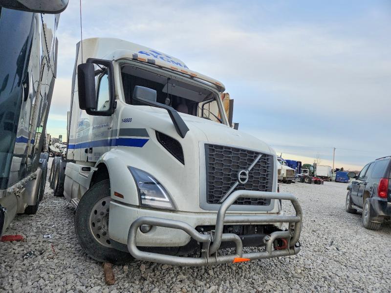 2025 Volvo Vnr მანქანა იყიდება აუქციონზე, vin: 4V4WC9EHXSN677443, აუქციონის ნომერი: 79532075
