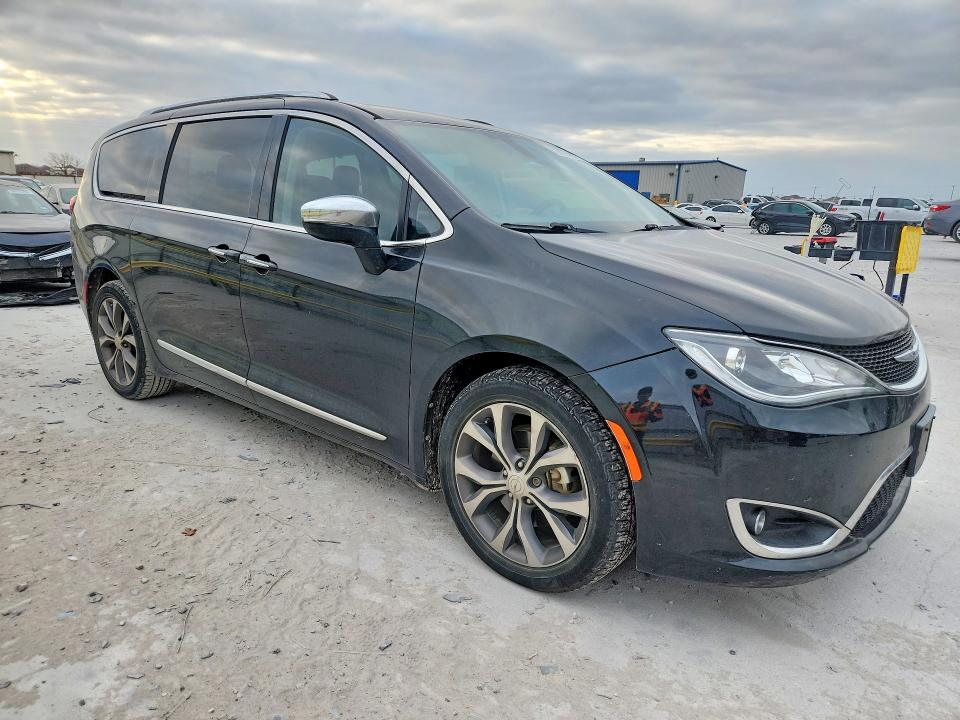 79201485 :رقم المزاد ، 2C4RC1GG2HR544640 vin ، 2017 Chrysler Pacifica مزاد بيع