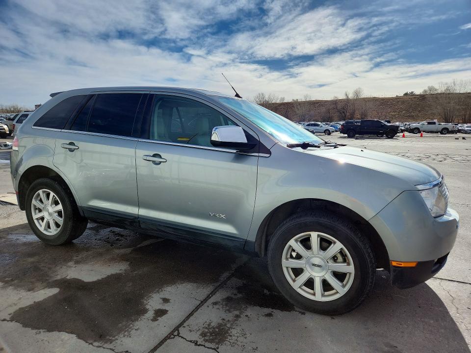 2007 Lincoln Townhouse Mkx მანქანა იყიდება აუქციონზე, vin: 2LMDU88C27BJ24945, აუქციონის ნომერი: 45820136