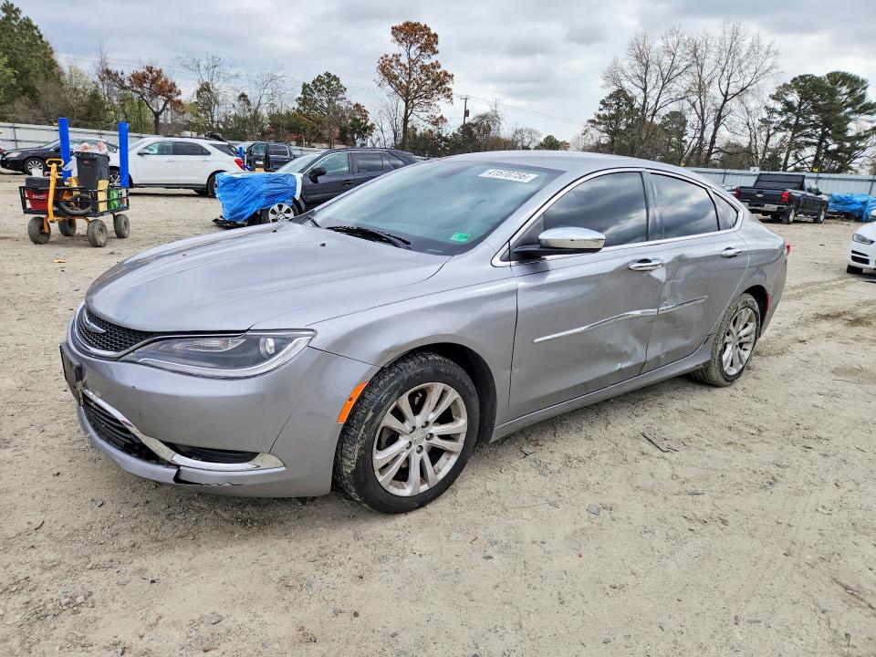 Auction sale of the 2015 Chrysler 200, vin: 1C3CCCAB9FN702467, lot number: 41670756