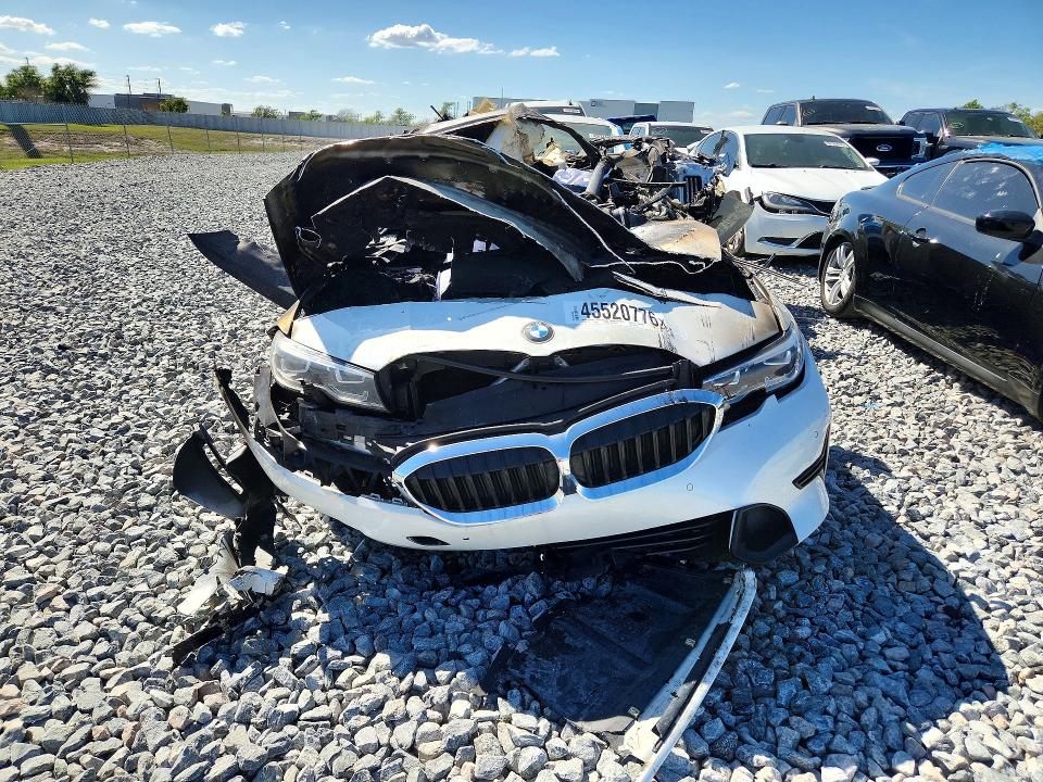 57755326 :رقم المزاد ، 3MW5R1J00L8B22560 vin ، 2020 Bmw 330i مزاد بيع