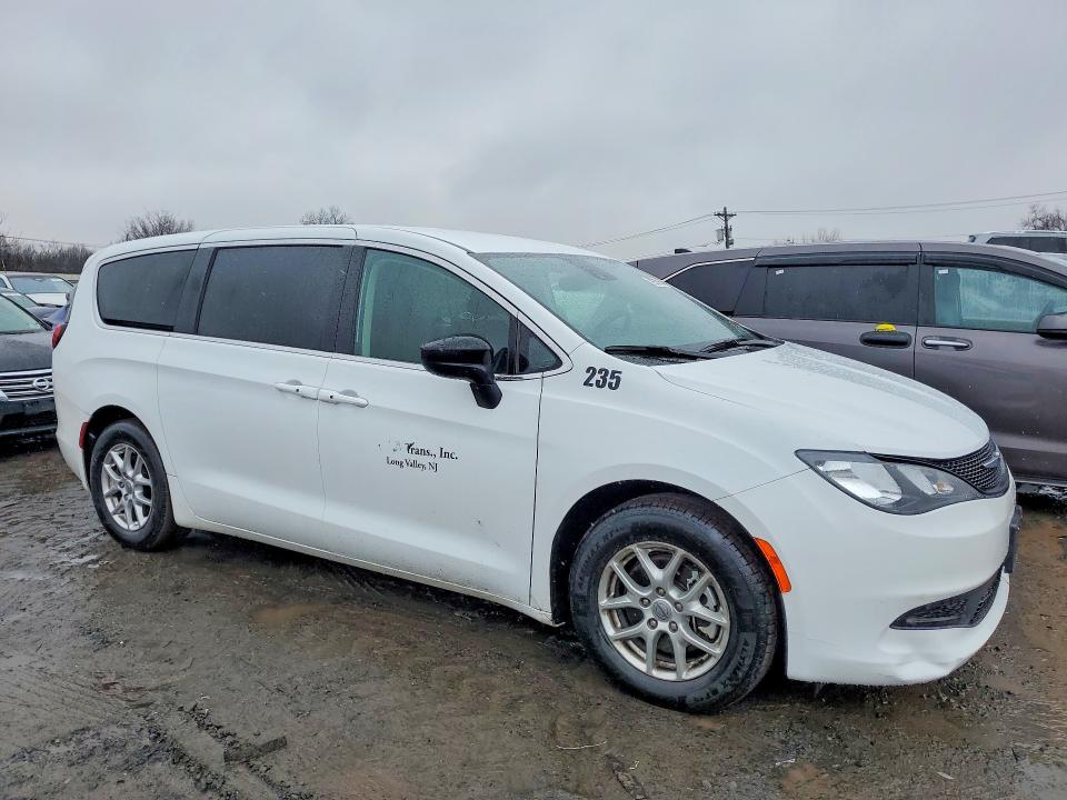 2024 Chrysler Voyager მანქანა იყიდება აუქციონზე, vin: 2C4RC1CG4RR105916, აუქციონის ნომერი: 79970515