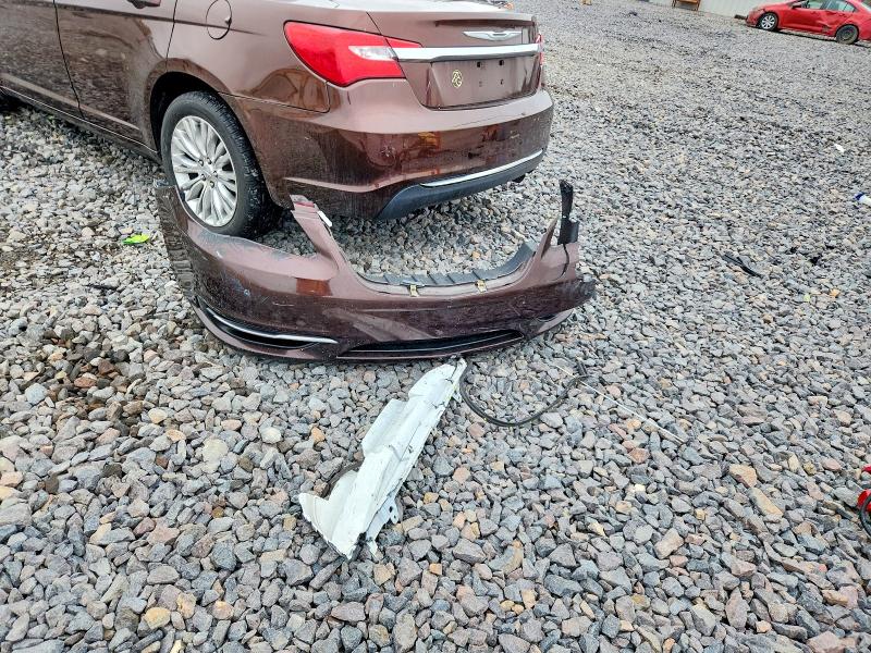 2013 Chrysler 200 მანქანა იყიდება აუქციონზე, vin: 1C3CCBAB6DN670715, აუქციონის ნომერი: 79736155