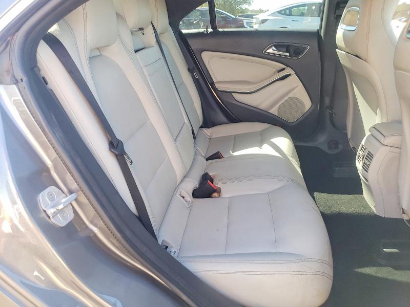 46898766 :رقم المزاد ، WDDSJ4EB0HN400118 vin ، 2017 Mercedes-benz Cla مزاد بيع