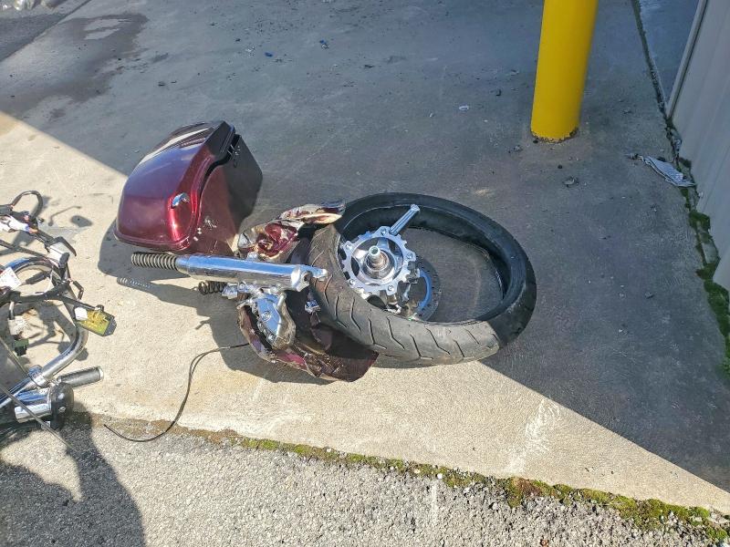 46086576 :رقم المزاد ، 1HD1KRM18EB627254 vin ، 2014 Harley-davidson Flhxs مزاد بيع