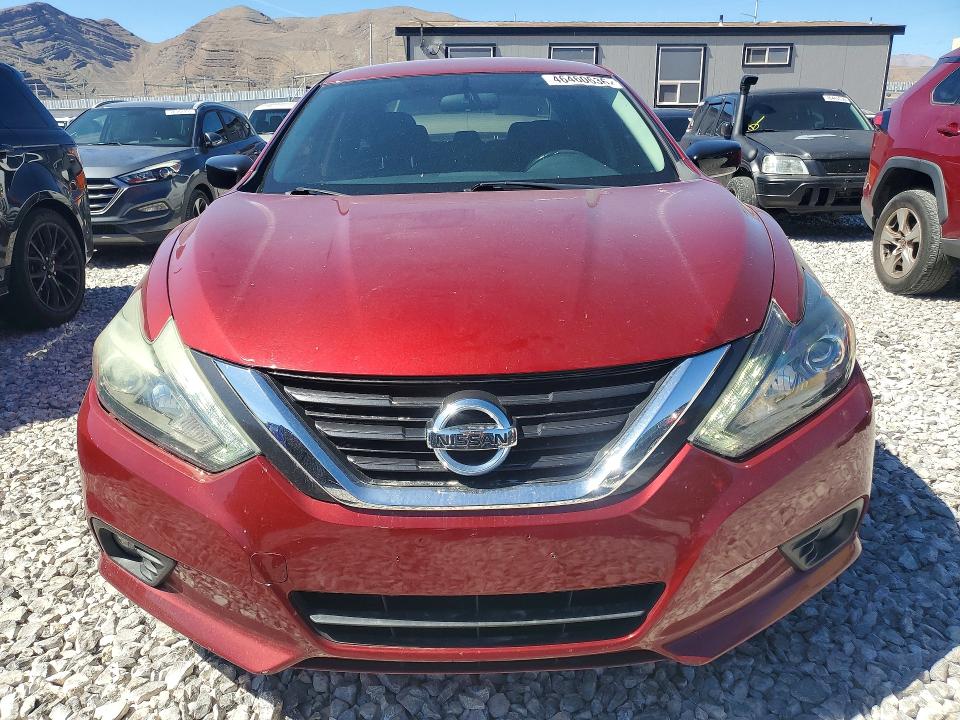 2017 Nissan Altima მანქანა იყიდება აუქციონზე, vin: 1N4AL3AP2HC296423, აუქციონის ნომერი: 46460636