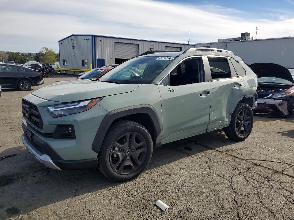 Продажа на аукционе авто 2023 Toyota Rav4, vin: 2T3J1RFV3PW407065, номер лота: 46118666