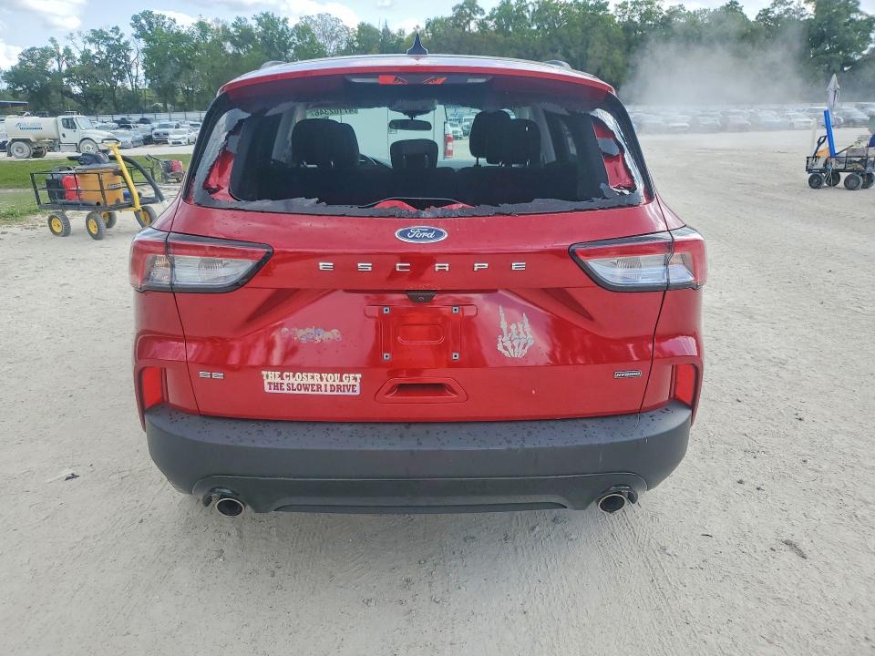 47102346 :رقم المزاد ، 1FMCU0BZ1MUA18062 vin ، 2021 Ford Escape مزاد بيع
