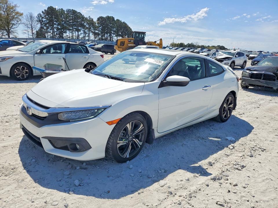 Auction sale of the 2017 Honda Civic, vin: 2HGFC3B93HH360645, lot number: 46685026
