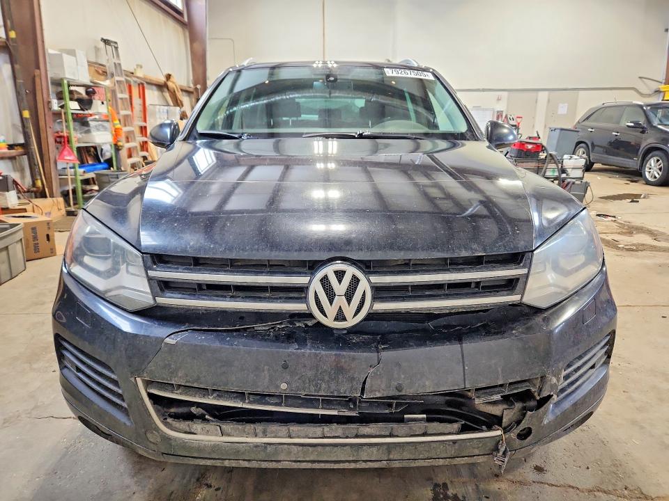79267505 :رقم المزاد ، WVGEF9BPXDD002707 vin ، 2013 Volkswagen Touareg مزاد بيع
