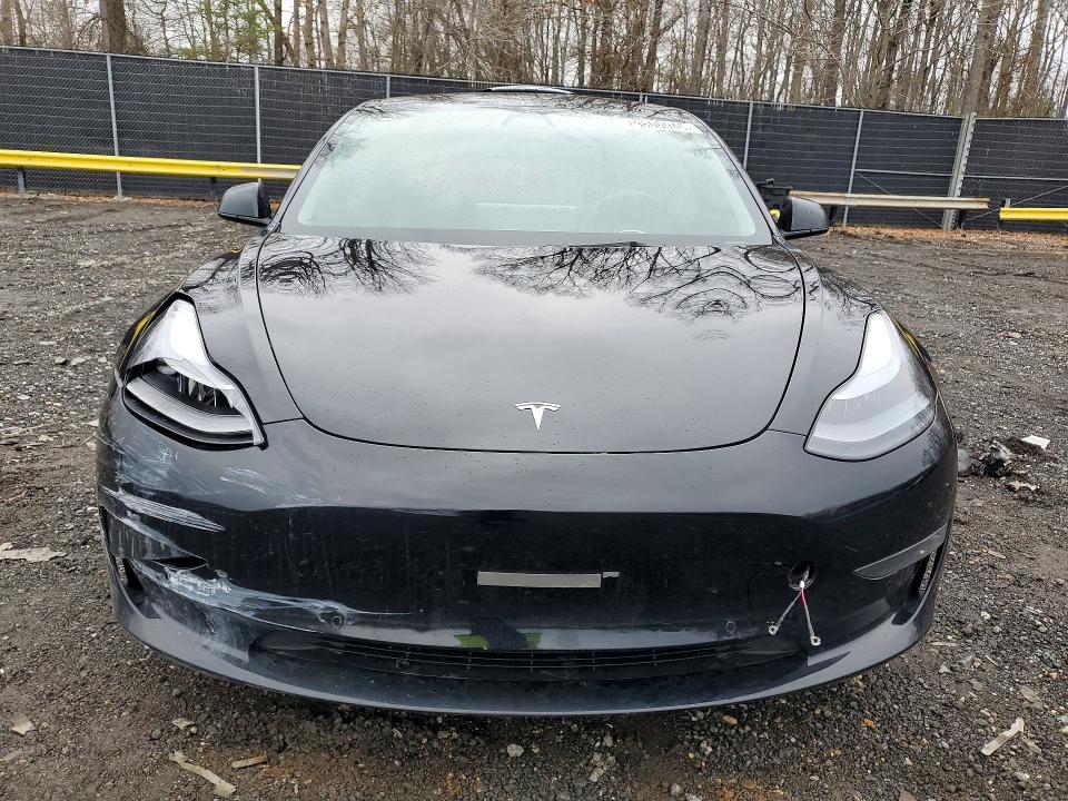 79806945 :رقم المزاد ، 5YJ3E1EC1NF152689 vin ، 2022 Tesla Model 3 مزاد بيع