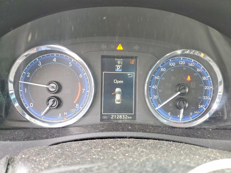 Продажа на аукционе авто 2018 Toyota Corolla, vin: 2T1BURHE7JC030962, номер лота: 46374796